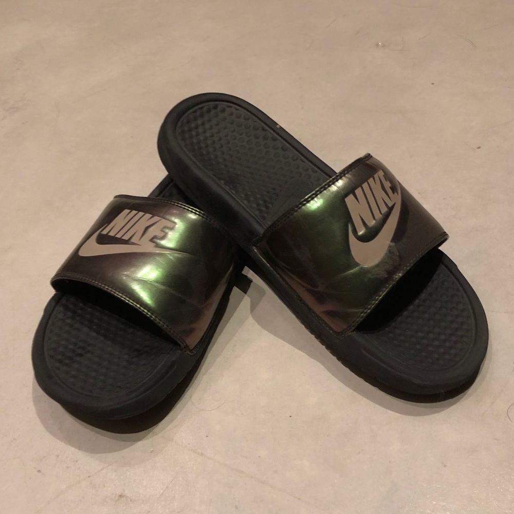 Nike slides